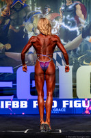 6th Place 16 Stephanie Suttman
