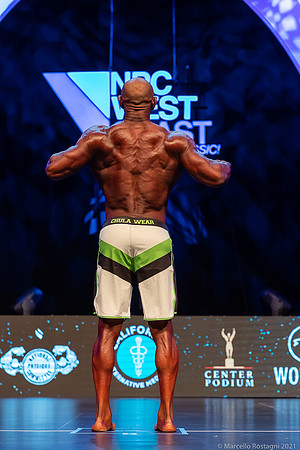 1st Place 242 Che' McConico