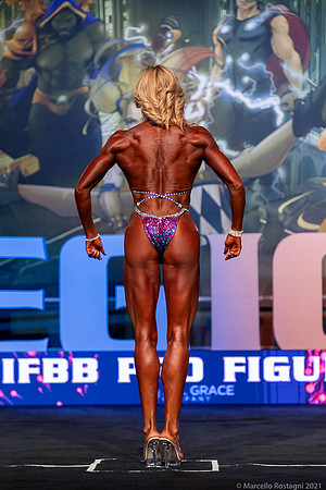 6th Place 16 Stephanie Suttman