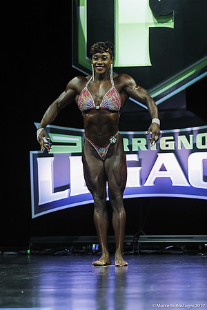 3rd Place 140 Antoinette Downie