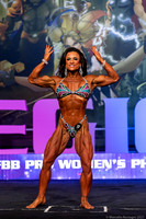 1st Place 72 Rae Anne Bettencourt