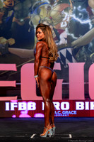 1st Place 151 Nucia Freitas Samo