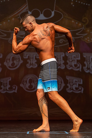 9th Place 44 Travis Leverett