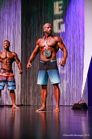 Unlimited Physique D  Comparison