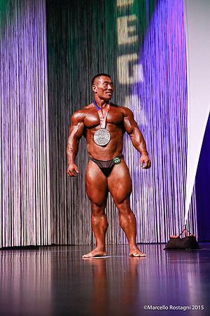 Unlimited Bodybuilding Super Heavy Weight Comparison