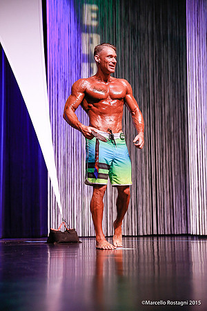 Unlimited Physique D  Comparison